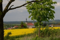 Blick von der Anhöhe auf Schönbach