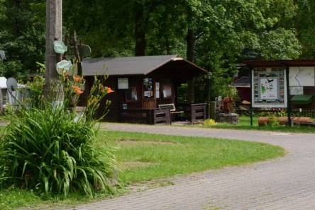 Einfahrt zum Campingplatz